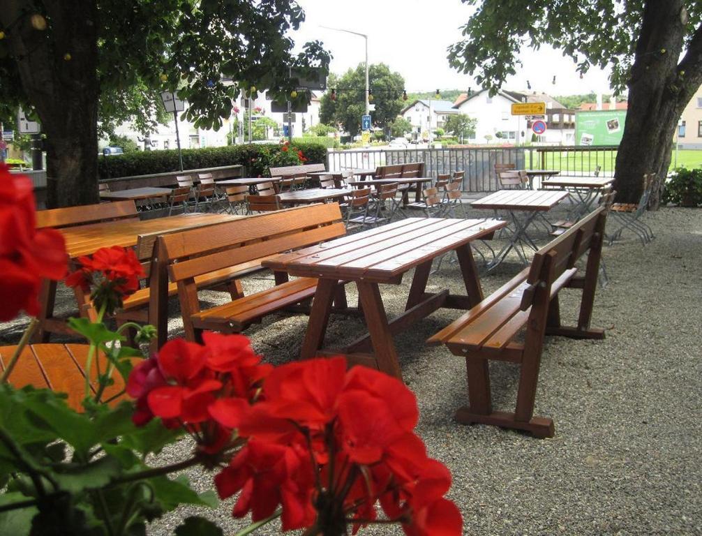 Gasthof Zur Krone เดนเคนดอร์ฟ ภายนอก รูปภาพ